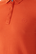 قميص بولو اف91 بشعار الماركة